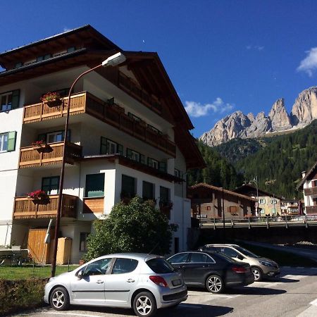 Casa Soraruf Lägenhet Campitello di Fassa Exteriör bild